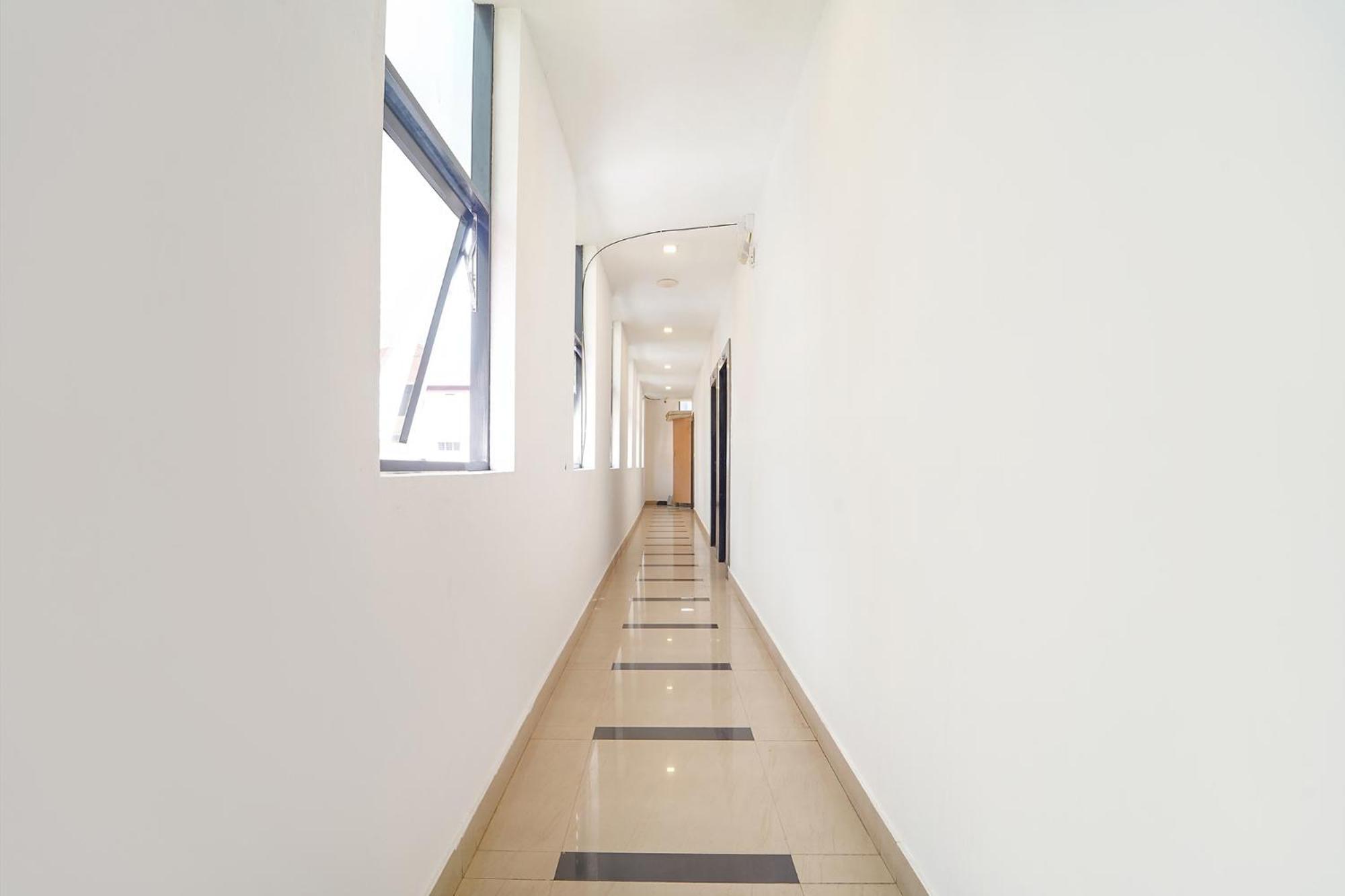 Fabhotel Qube - 800M From Ernakulam Junction South Railway Station Kochi Exterior photo