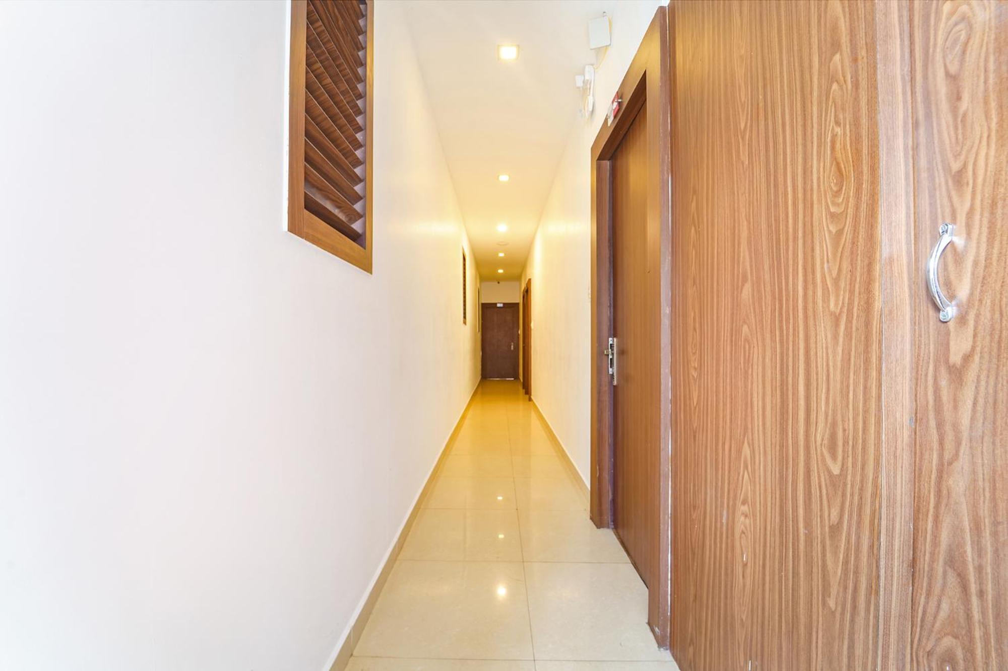 Fabhotel Qube - 800M From Ernakulam Junction South Railway Station Kochi Exterior photo